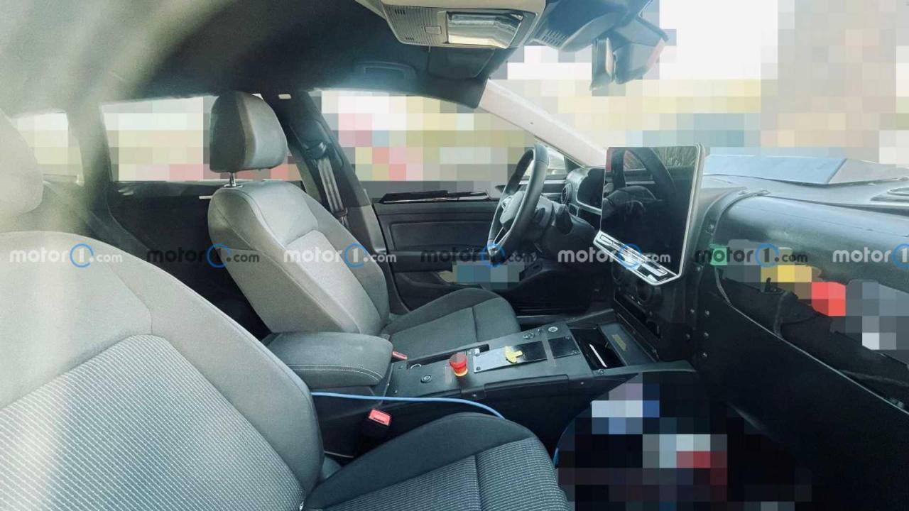 volkswagen-arteon-refresh-spy-shots.jpg