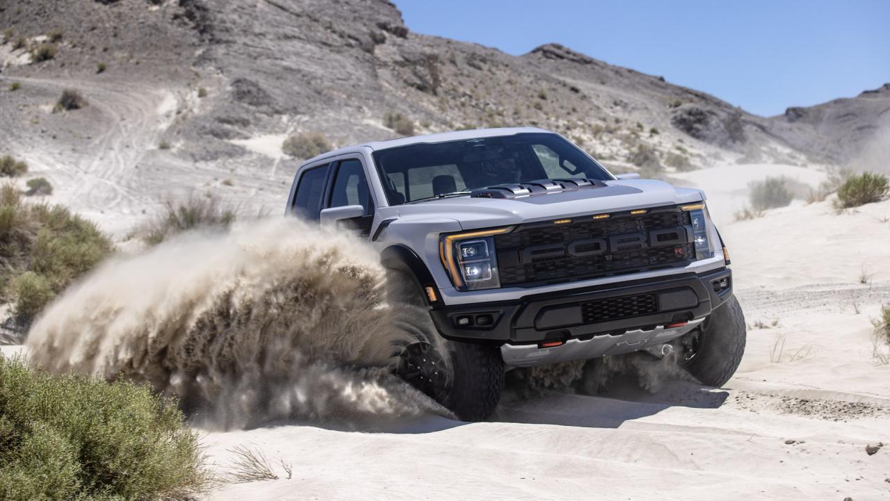 2023-Ford-Raptor-R-21.thumb.jpg.502da1e67f5269088cd63274a785cc32.jpg