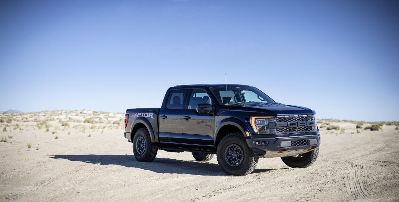 2023-Ford-Raptor-R-3.thumb.jpg.ba9e579f300b2e338685064d96c6842a.jpg