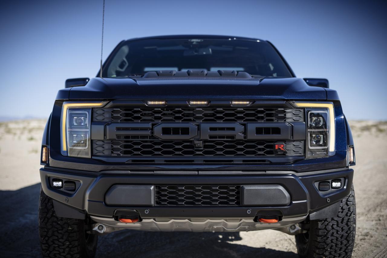 2023-Ford-Raptor-R-7.thumb.jpg.de0e0828708eb44f26234e922a218643.jpg