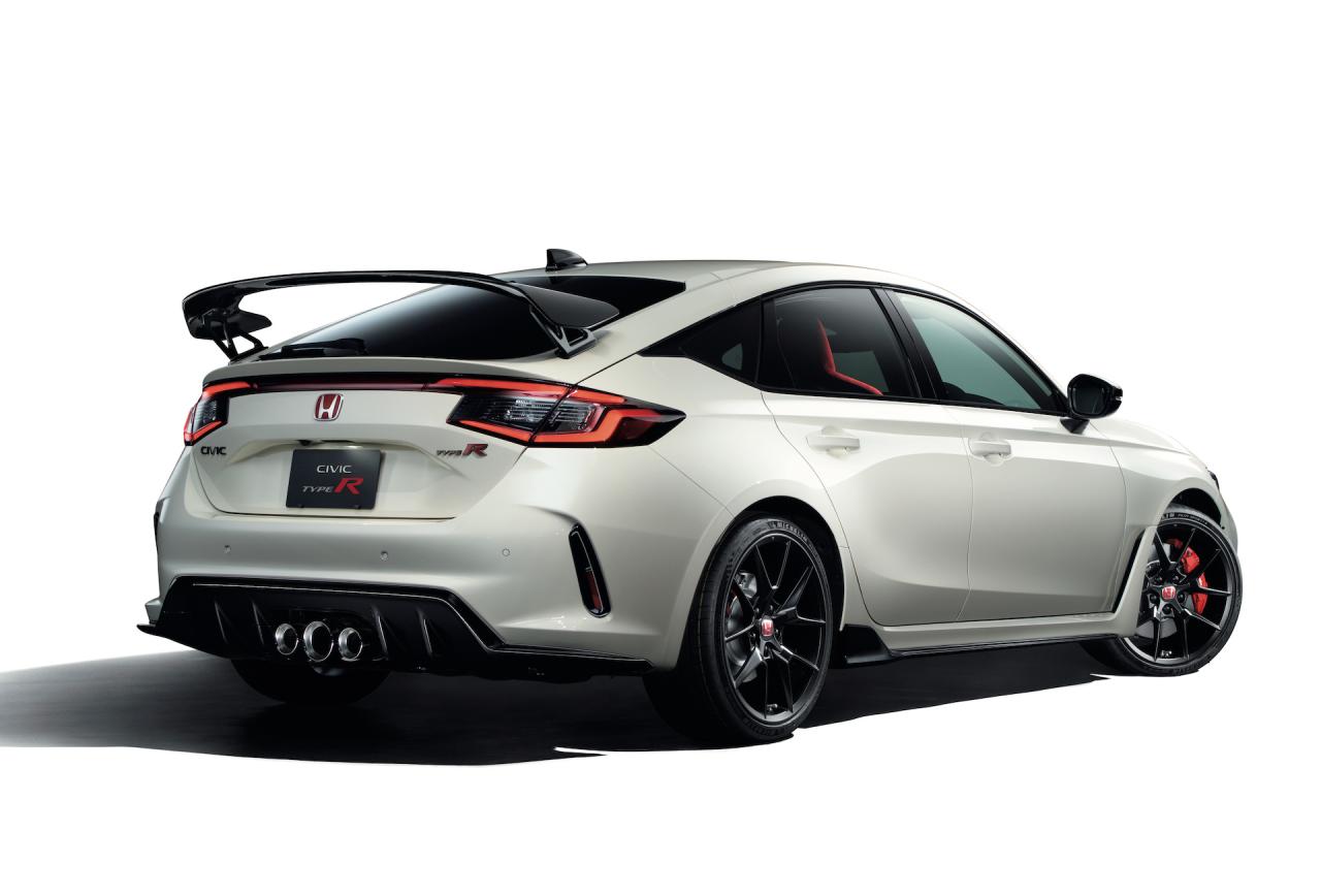 2023-Honda-Civic-Type-R-00005.thumb.jpg.d9f141cee330123bbcbf8860a7d8208d.jpg