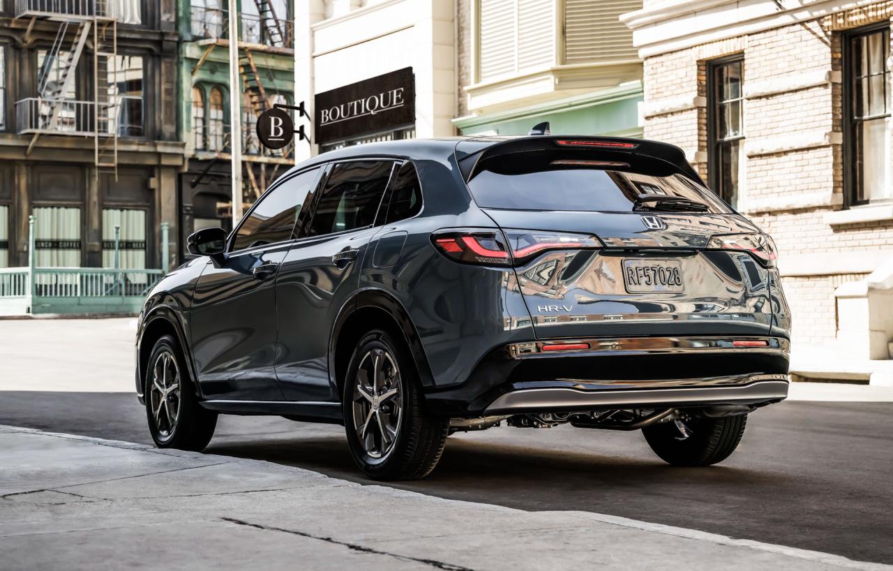 2023-Honda-HR-V-HRV-00001.thumb.jpg.06a00225e917ef295df588bc585c9304.jpg