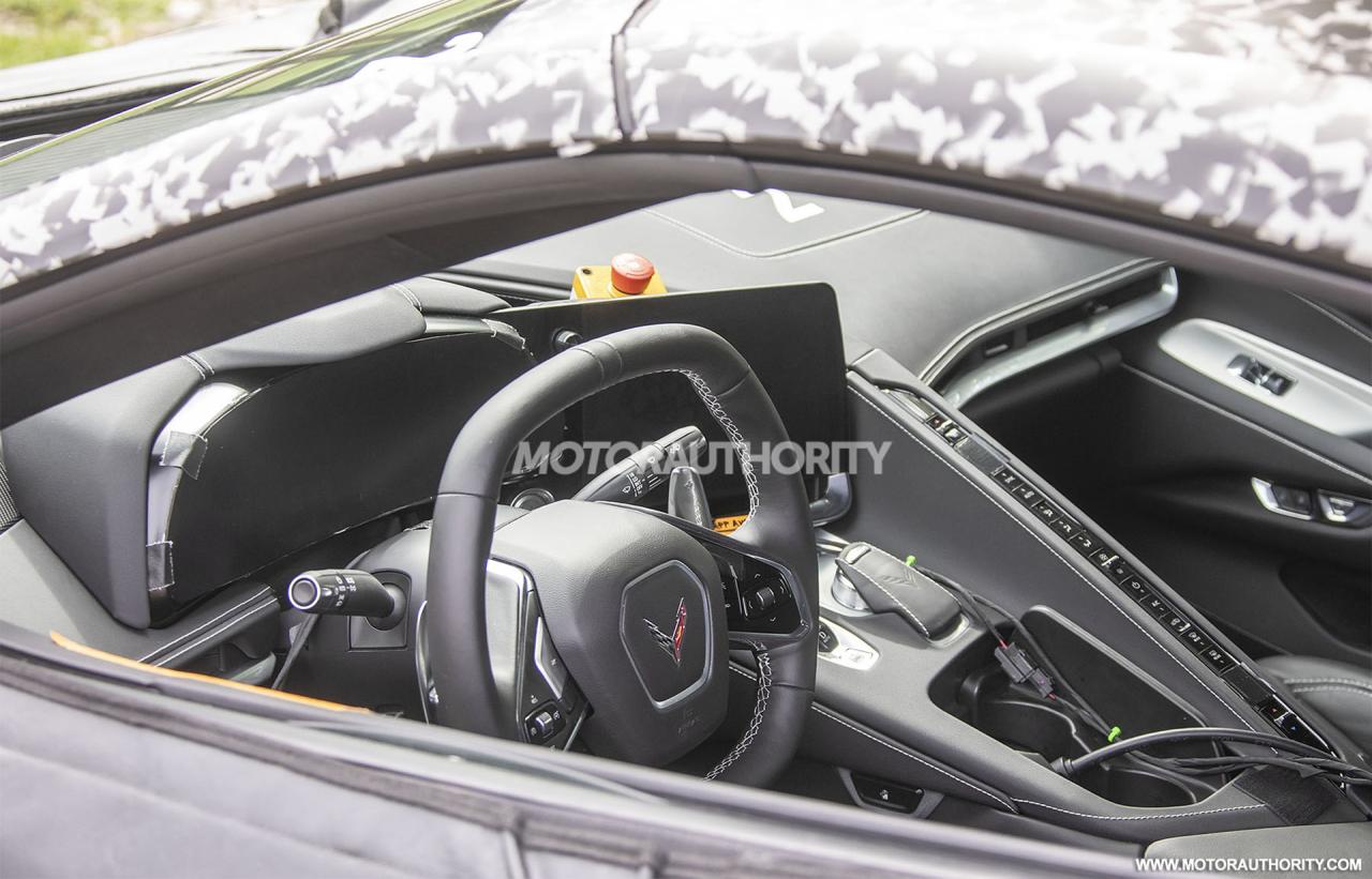 2023-chevrolet-corvette-e-ray-spy-shots--photo-credits-baldauf-sb-medien_100802726_h.jpg
