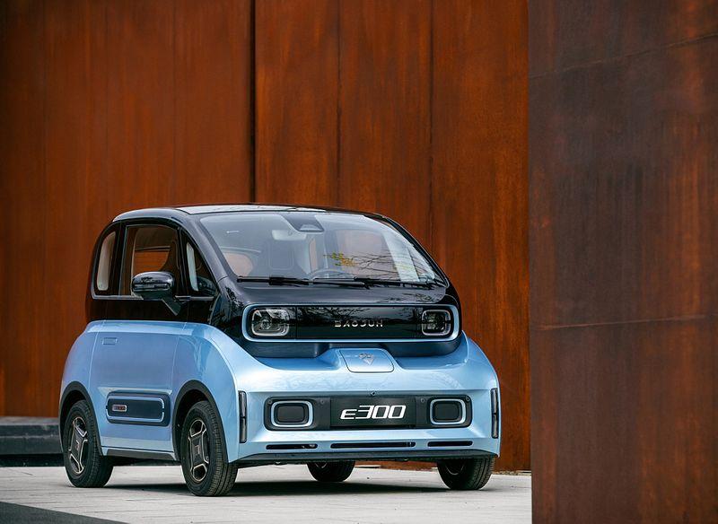 baojun-e300-03.jpg.a14ac355c3a0224e1cf9b0d782f6de9d.jpg