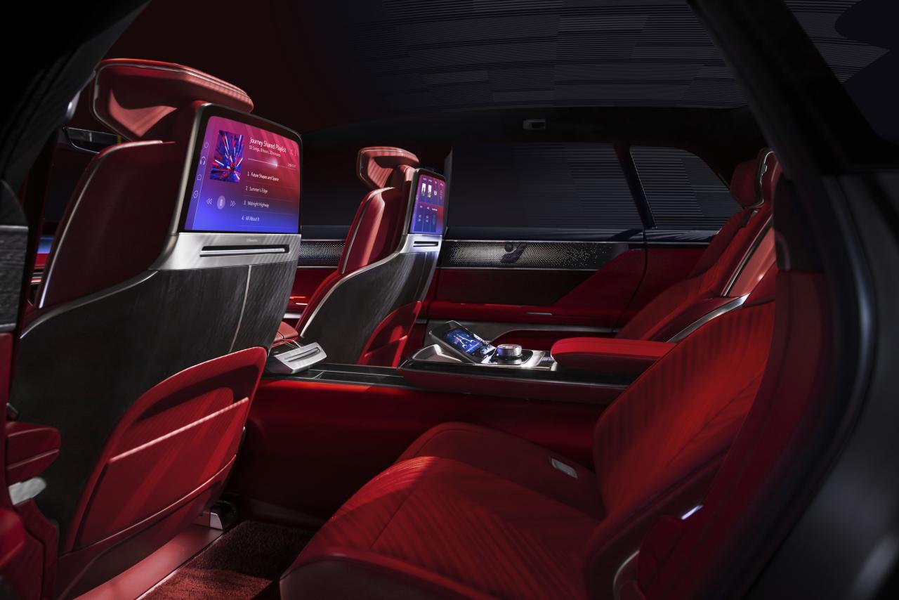 cadillac-celestiq-show-car-17.jpg
