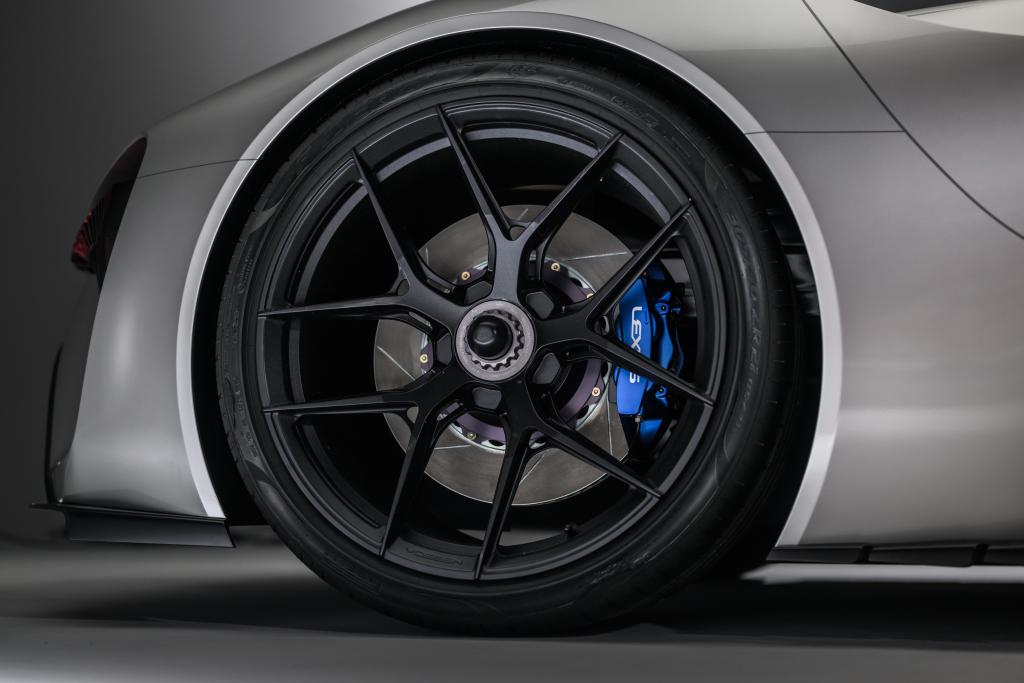 lexus_electrified_sport_concept_24.jpg.0b5c01d517d2e1677ea50d4a18d6a40e.jpg