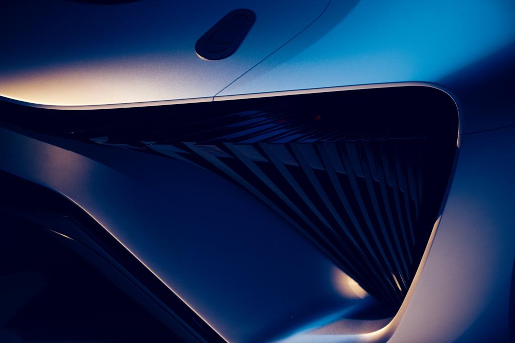lexus_electrified_sport_concept_66.jpg.3f223d4d20a8e5535d6295cbef401030.jpg