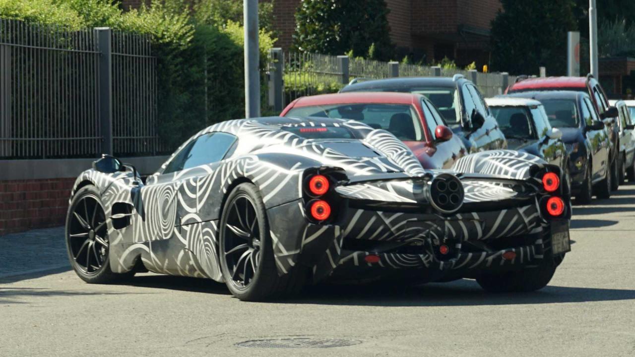 pagani-c10-spy-photo (2).jpg