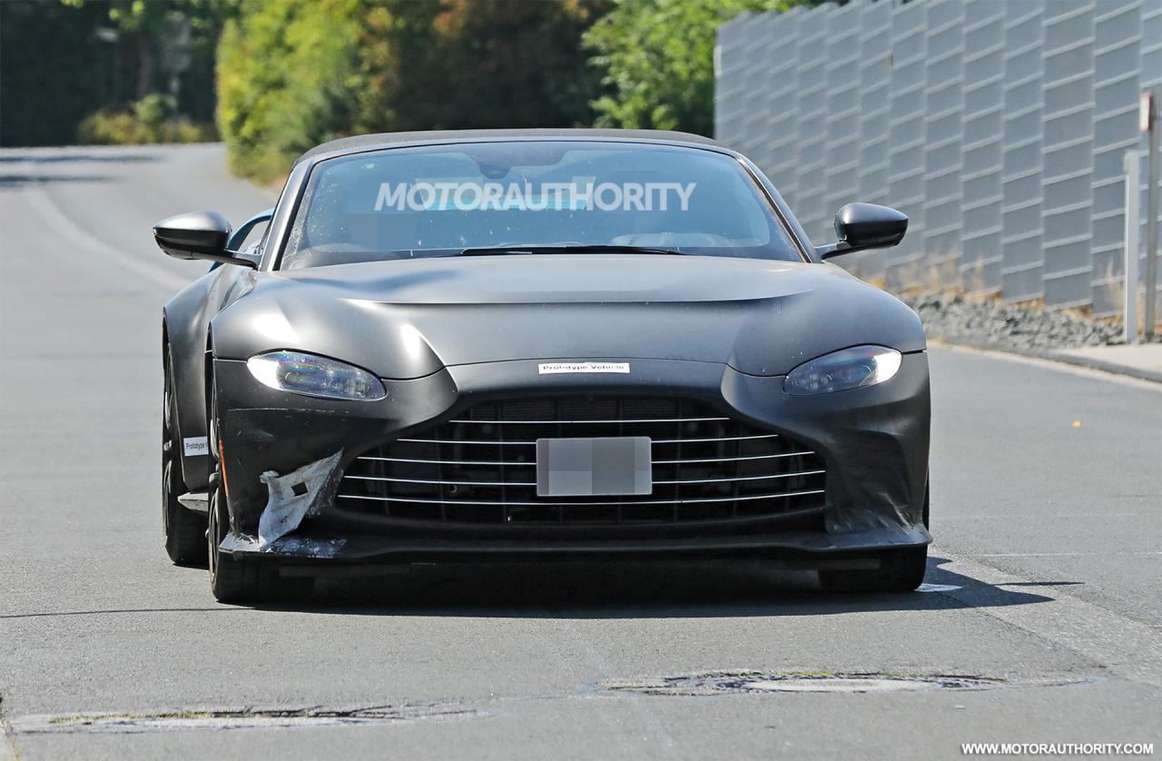 2023-aston-martin-v12-vantage-roadster-spy-shots--photo-credits-baldauf-sb-medien_100851479_h.jpg