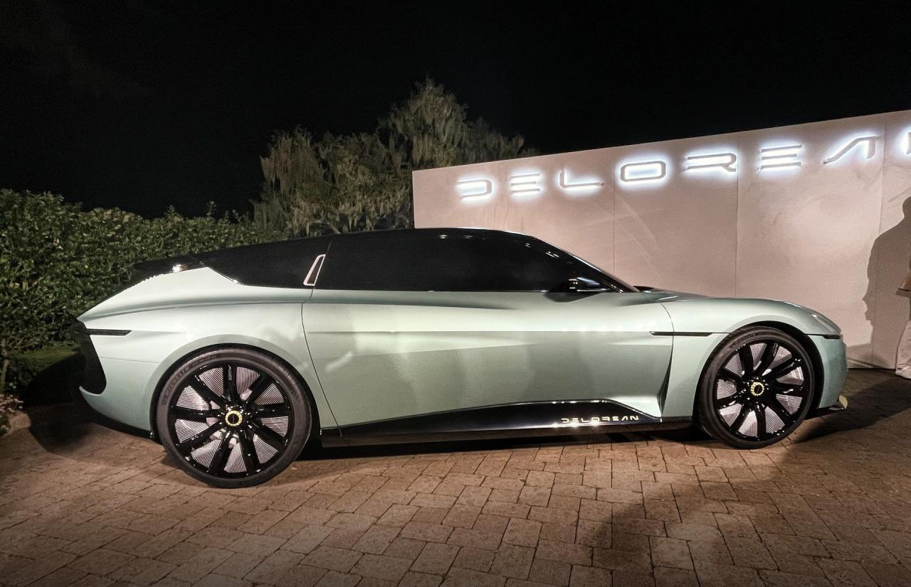 2024-DeLorean-Alpha5-Plasmatail-Concept-8.thumb.jpg.4ff109725dfaeaa826cf27904f920b5e.jpg