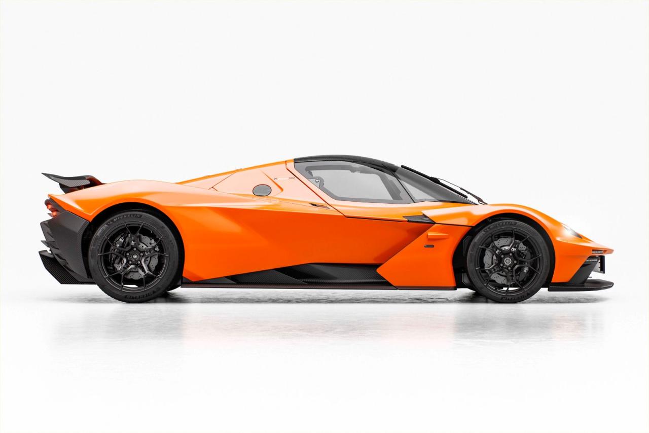 2022-08-03_XBow GT-XR MY23 EB-Orange Side.jpg
