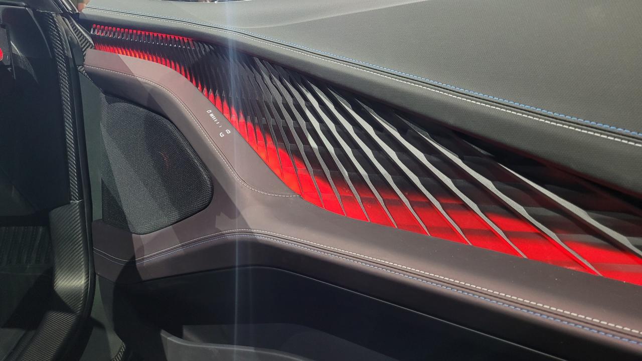 Dodge-Charger-Daytona-SRT-Concept-Live-2-26.jpg