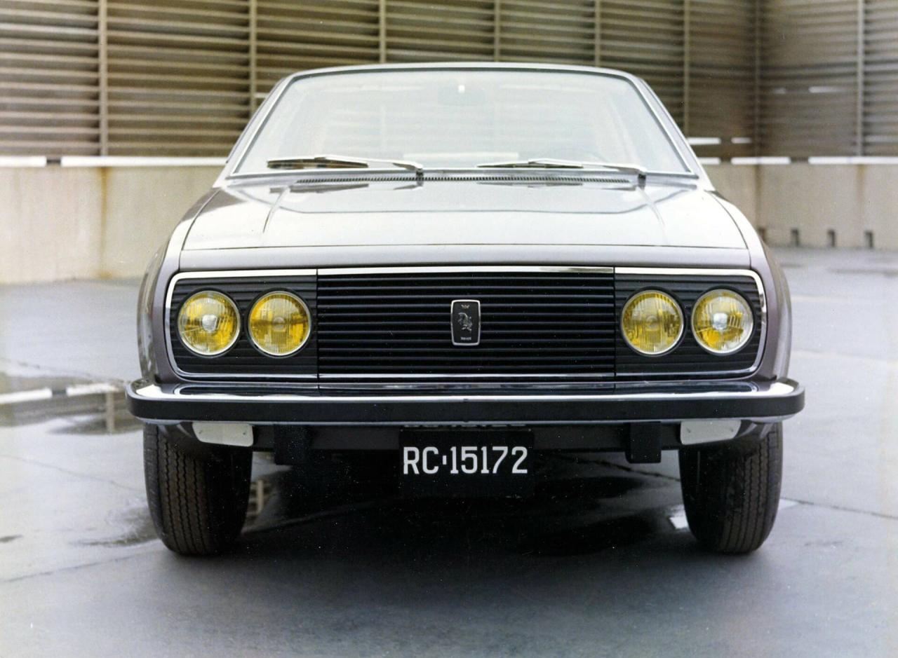 Renault_40-Torino_IKA_maquette_1972_front_round.thumb.jpg.09c858db7781f958ef896bb59cb372b8.jpg
