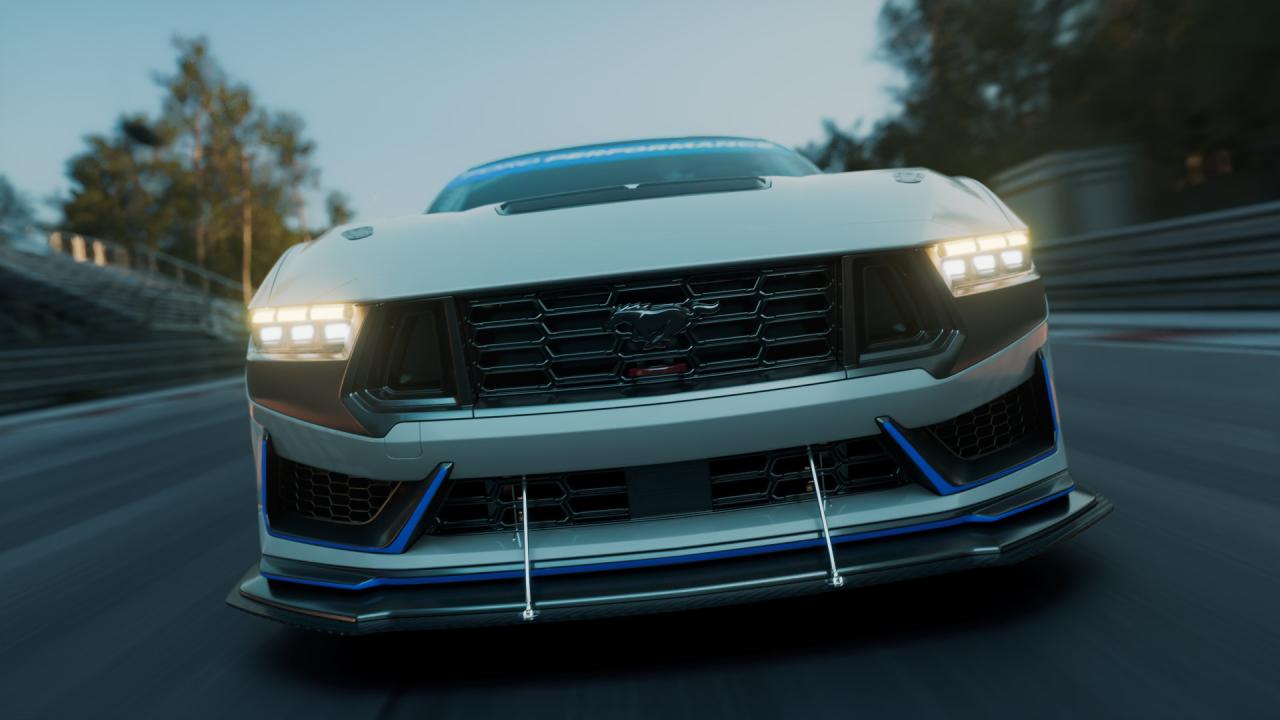Mustang Dark Horse R.jpg