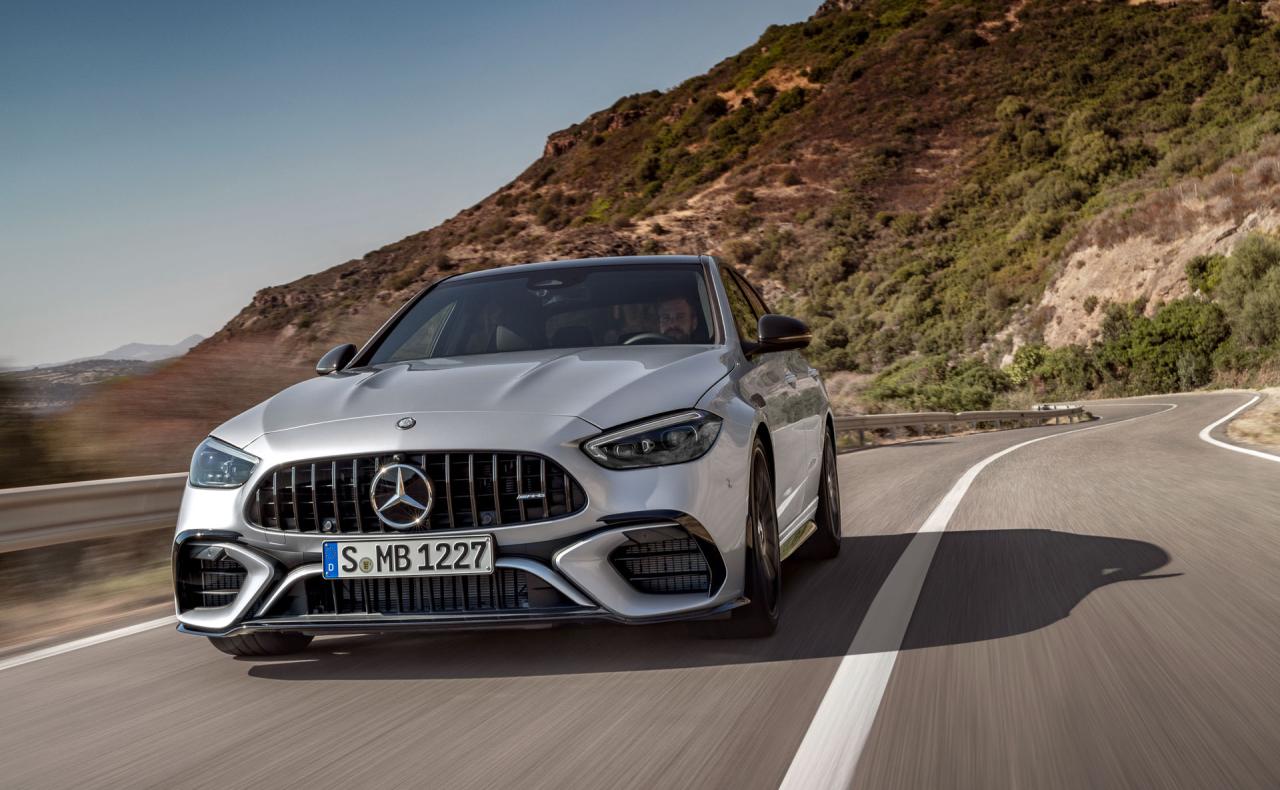 2023-Mercedes-AMG-C-63-S-E-PERFORMANCE-00003.jpg