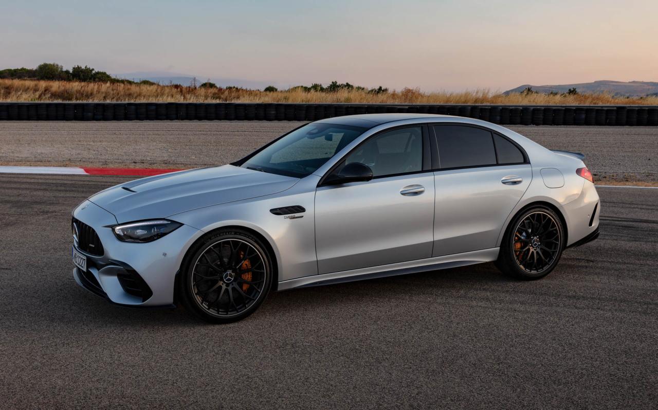2023-Mercedes-AMG-C-63-S-E-PERFORMANCE-00015.jpg