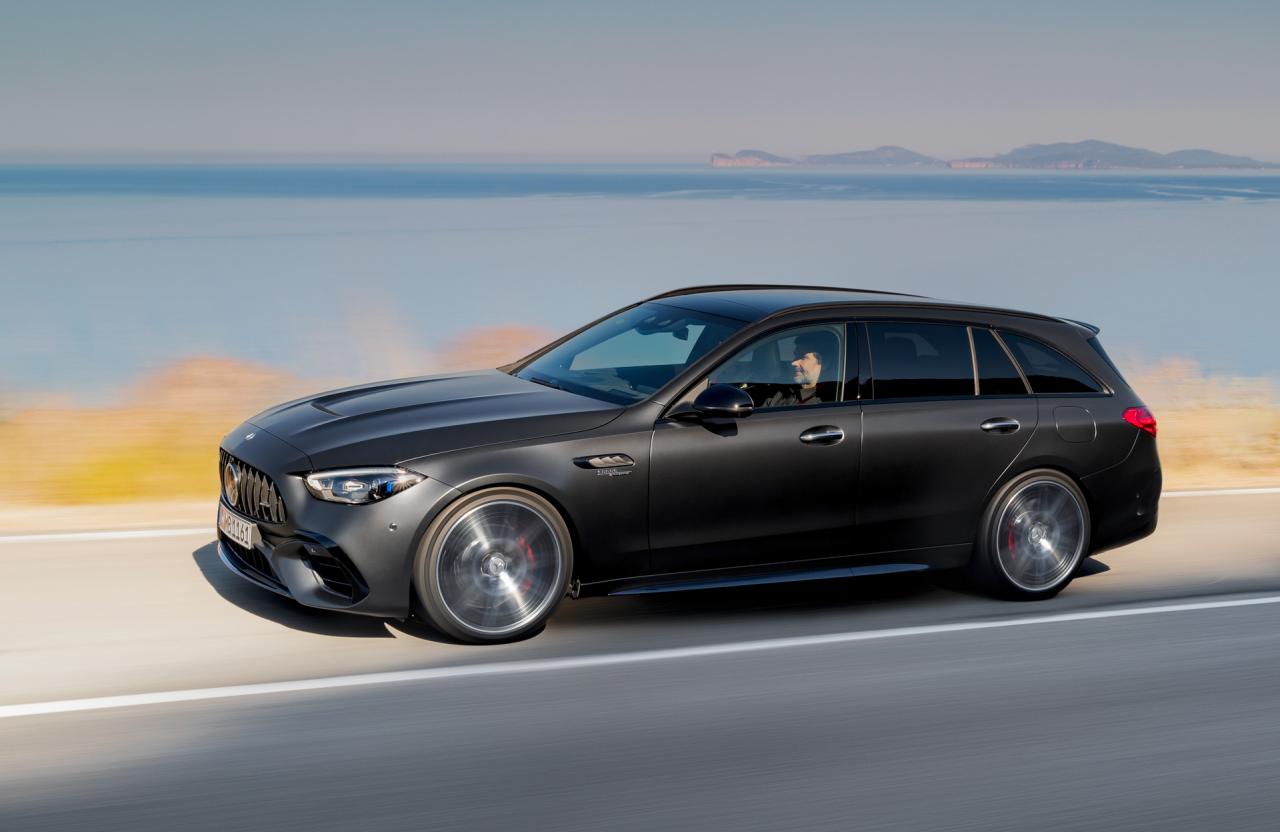 2023-Mercedes-AMG-C-63-S-E-PERFORMANCE-00028.jpg
