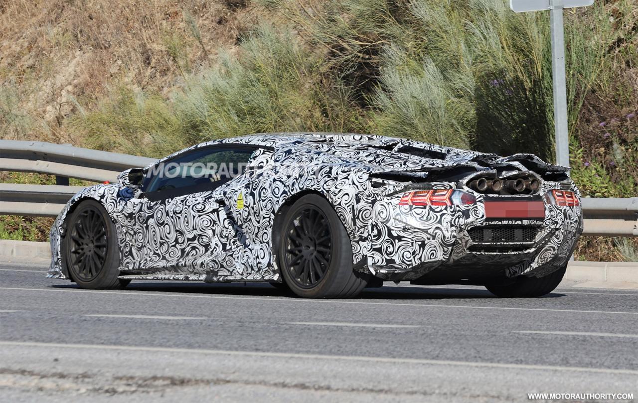 2023-lamborghini-aventador-successor-spy-shots--photo-credits-baldauf-sb-medien_100846976_h.jpg