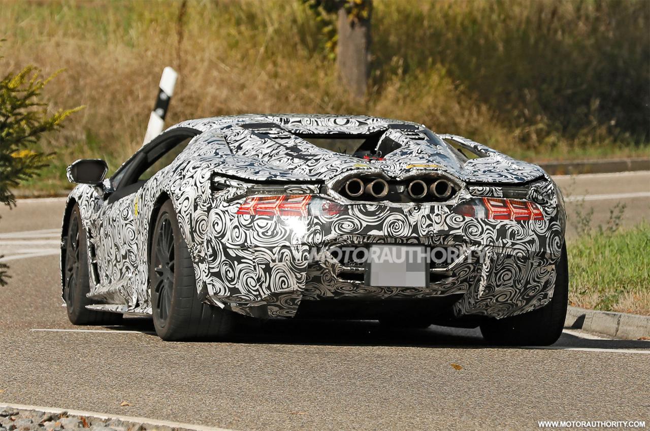2023-lamborghini-aventador-successor-spy-shots--photo-credits-baldauf-sb-medien_100855939_h.jpg