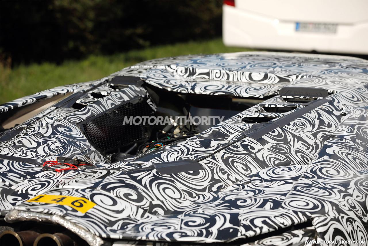 2023-lamborghini-aventador-successor-spy-shots--photo-credits-baldauf-sb-medien_100855942_h.jpg