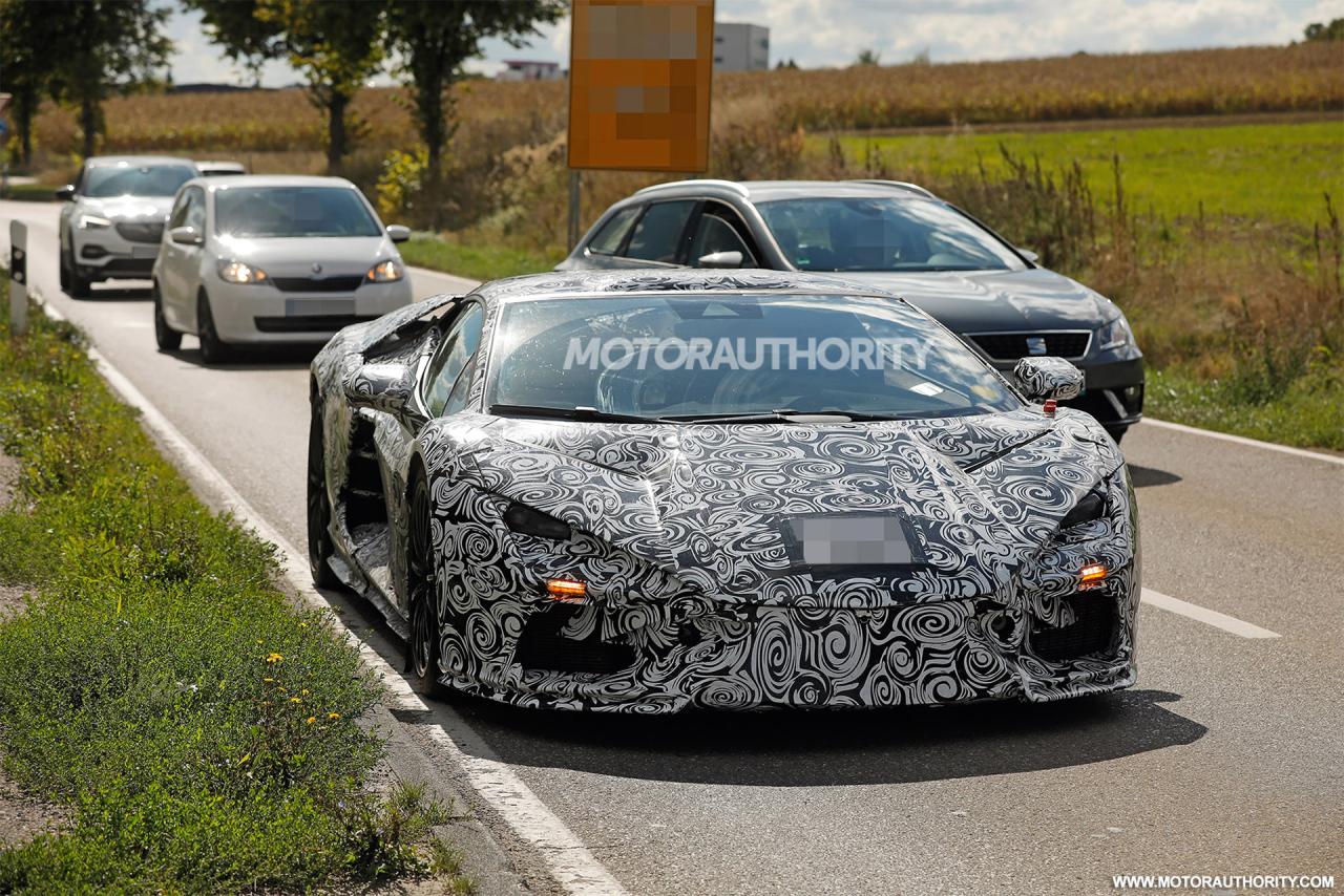 2023-lamborghini-aventador-successor-spy-shots--photo-credits-baldauf-sb-medien_100855945_h.jpg