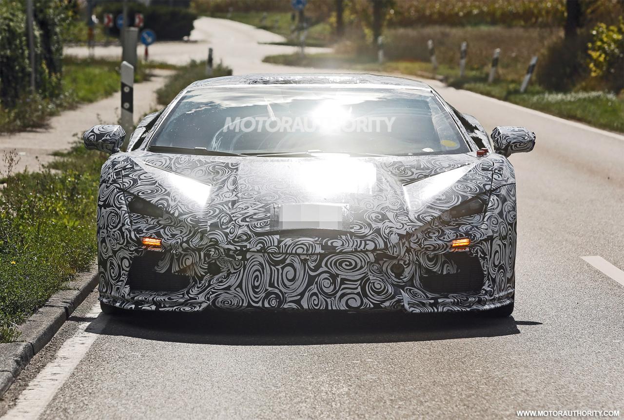 2023-lamborghini-aventador-successor-spy-shots--photo-credits-baldauf-sb-medien_100855951_h.jpg