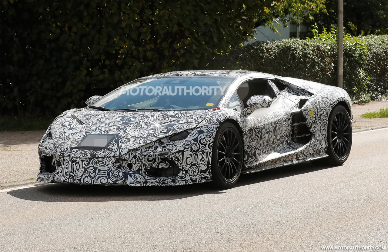 2023-lamborghini-aventador-successor-spy-shots--photo-credits-baldauf-sb-medien_100855954_h.jpg