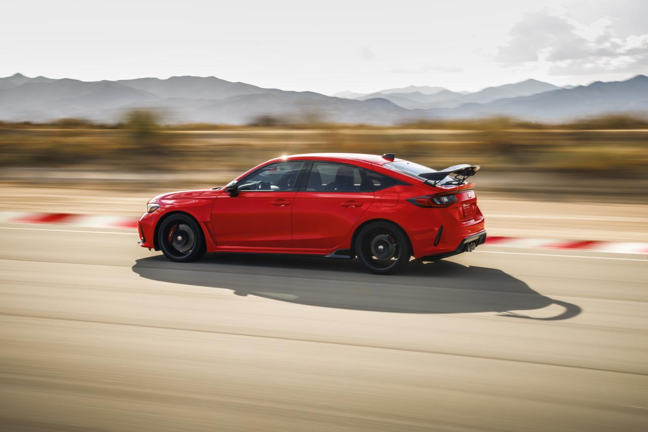 2023_Civic_TypeR_0001.thumb.jpg.23823e5e222503da042d85cb2fcea67a.jpg