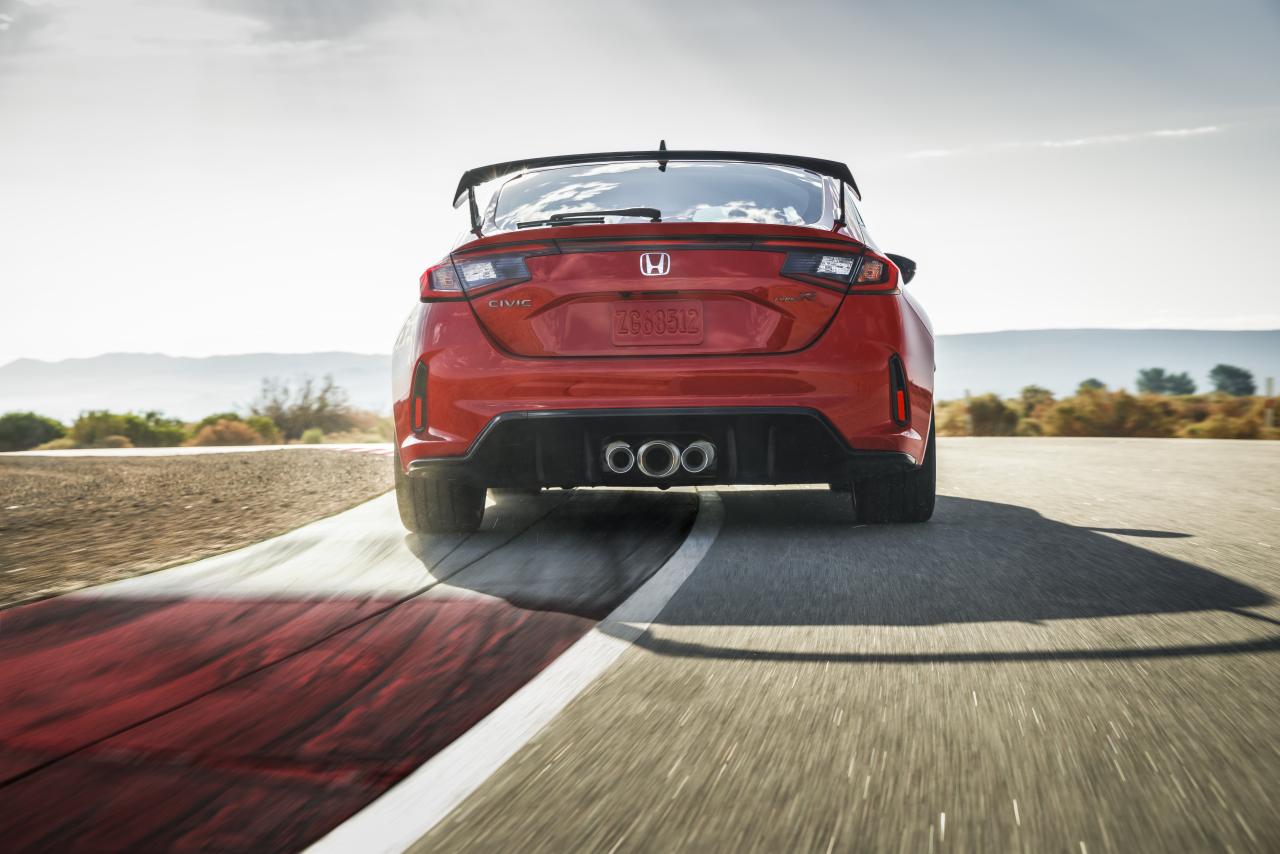 2023_Civic_TypeR_0013.thumb.jpg.c277759a091b9313c158e6fe0017ad68.jpg