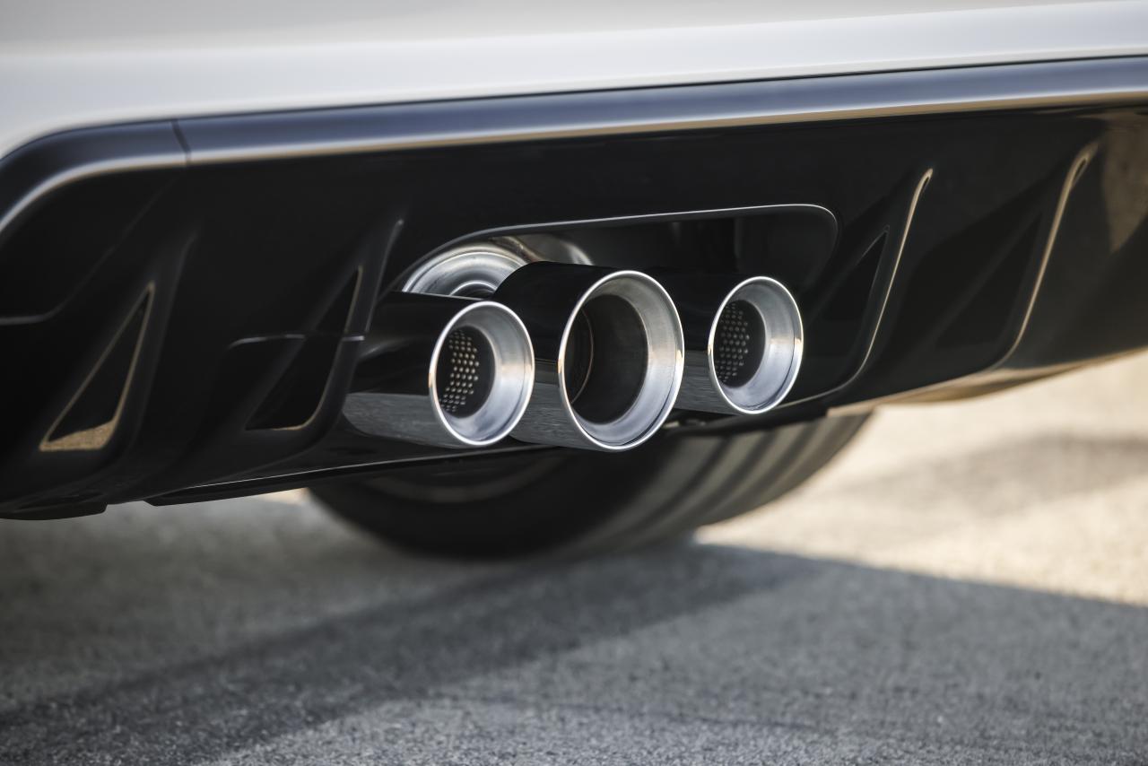 2023_Civic_TypeR_0016.thumb.jpg.c96513f593f2f46d783b8b8bd7fd7136.jpg