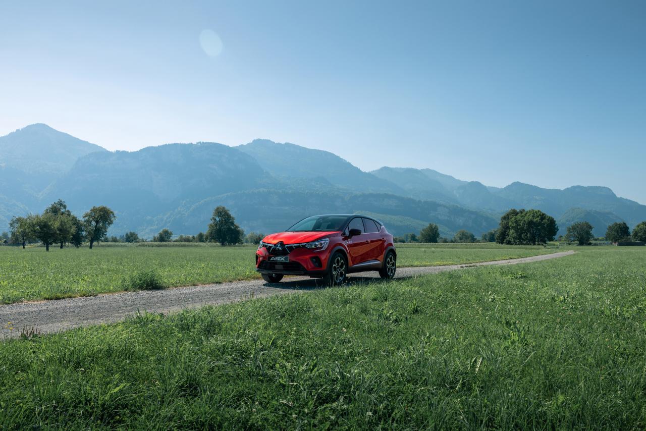 23my_asx_phev_instyle_pr_image_front_variaton_2.jpg
