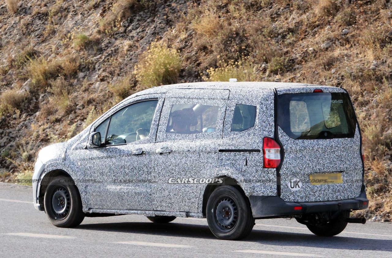 Ford-Transit-Courier-Tourneo-scoop-00010.jpg
