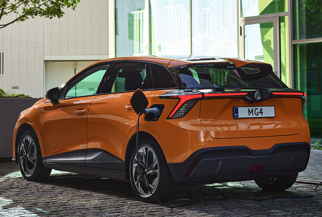mg4_ev_80_06c00cd512c60cae.jpg.3ce6cfe9e2596f66f5498a2c24604968.jpg