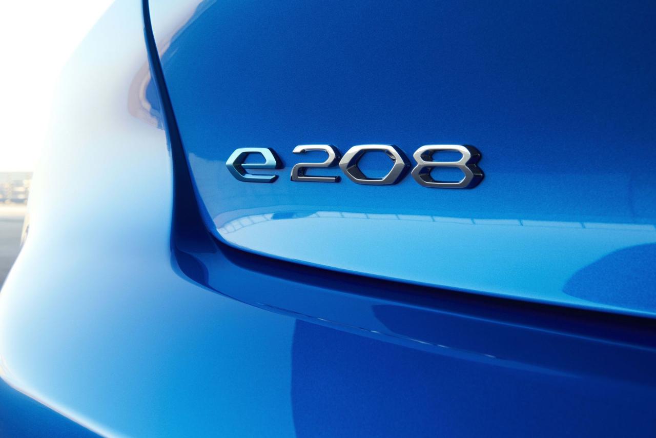 0243386a-peugeot-208-51.thumb.jpg.8f01e62fe5c9800299fa9d1e7930e15c.jpg