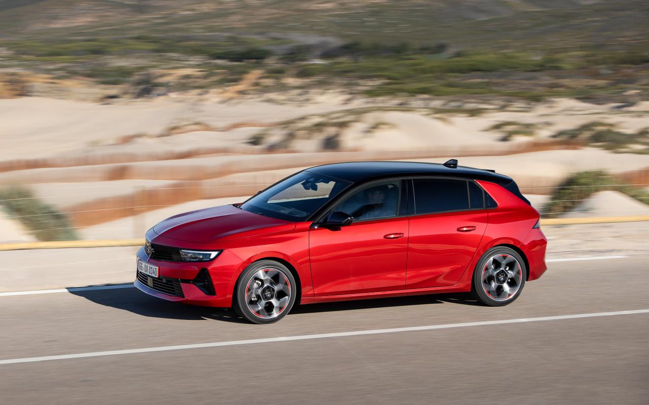 04_Opel-Astra-518266.thumb.jpg.b9d6e3026e957f9ff699d8d97c60aab0.jpg