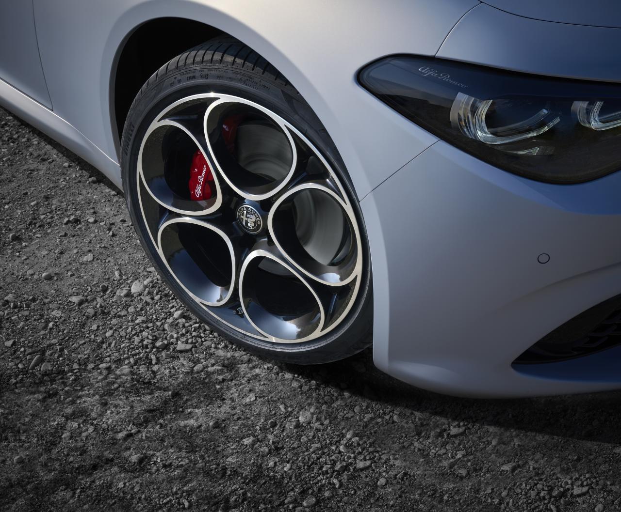 06_newgiulia_dynamics-6359072367ed9.jpeg