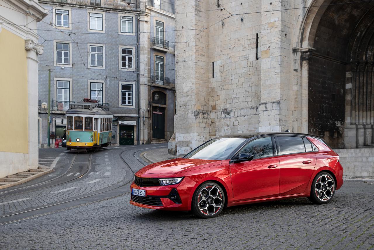 08_Opel-Astra-518270.thumb.jpg.a6450cadc288687f0992ba47c756a6be.jpg