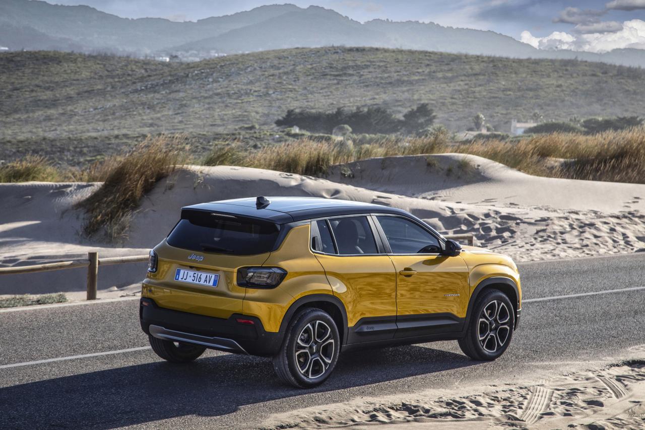 11_jeepavenger-6349929643cd7_634c23ac44913.thumb.jpeg.7761e894a83e0aef880f5c52f65e8bba.jpeg