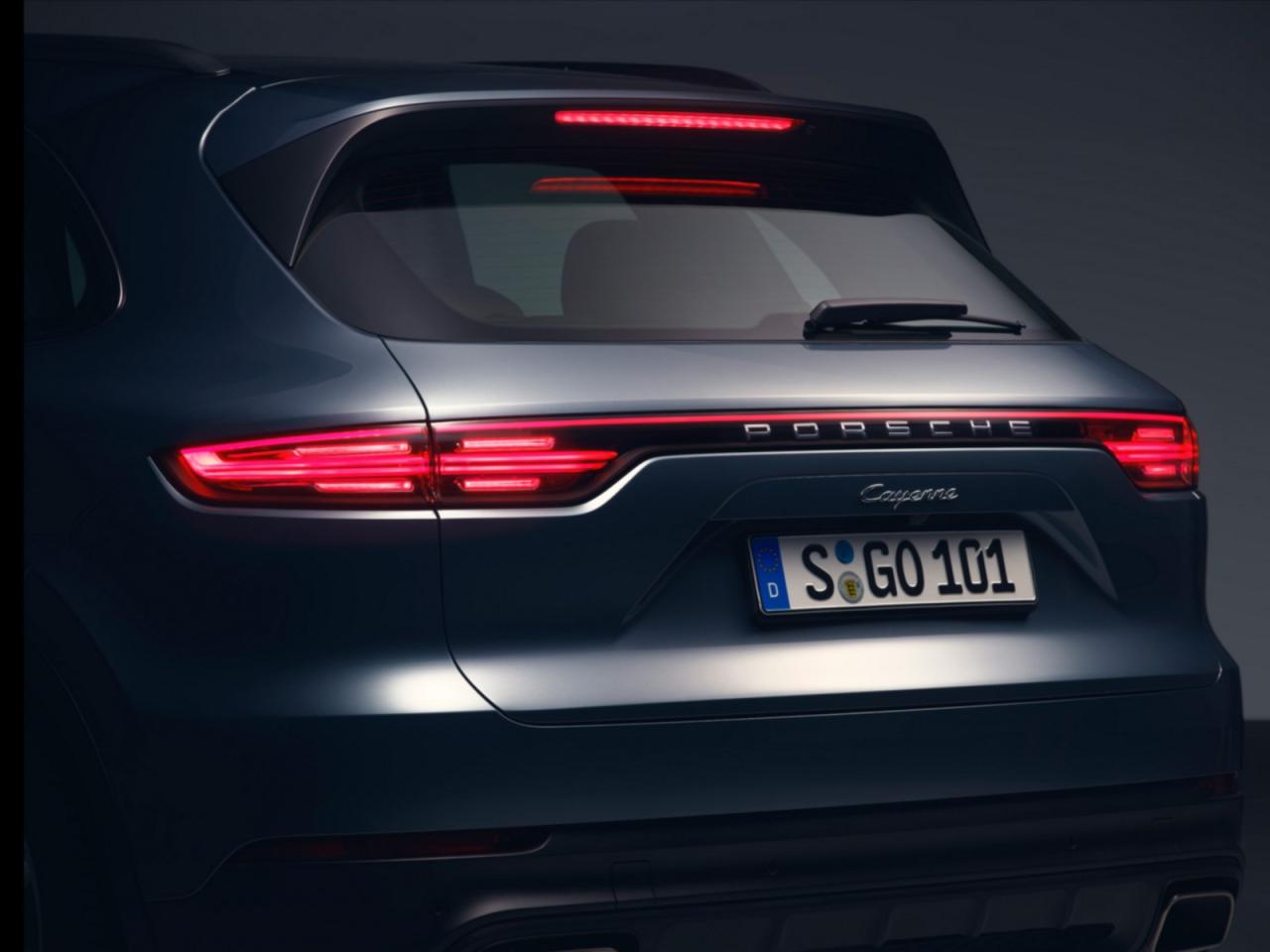 12f7537c-porsche-cayenne-9.thumb.jpg.de43335a3a3d2d745ce4d010fed8be6b.jpg