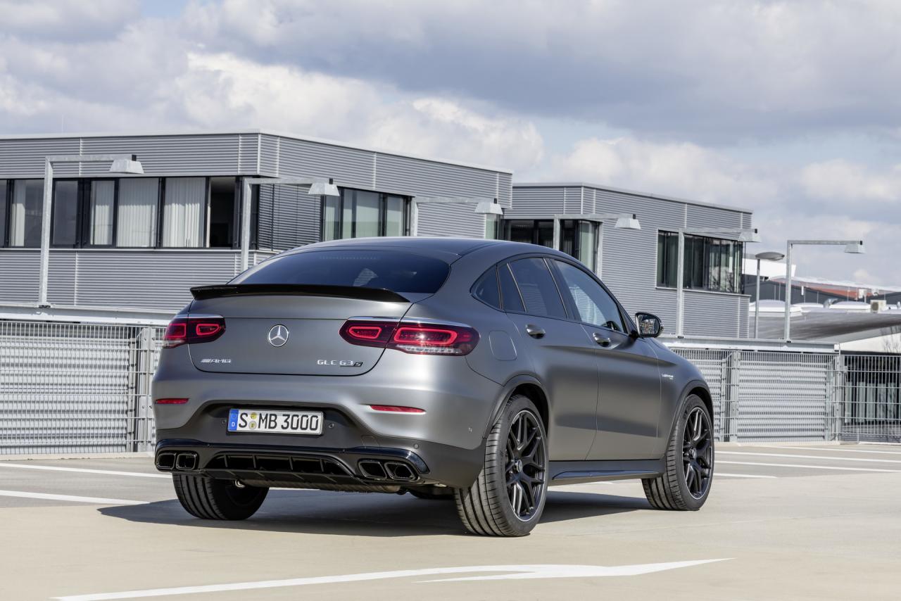 1de3bc5a-2020-mercedes-amg-glc-63-coupe52.thumb.jpg.193bbe330156fac8cac889b6c9e9a75d.jpg