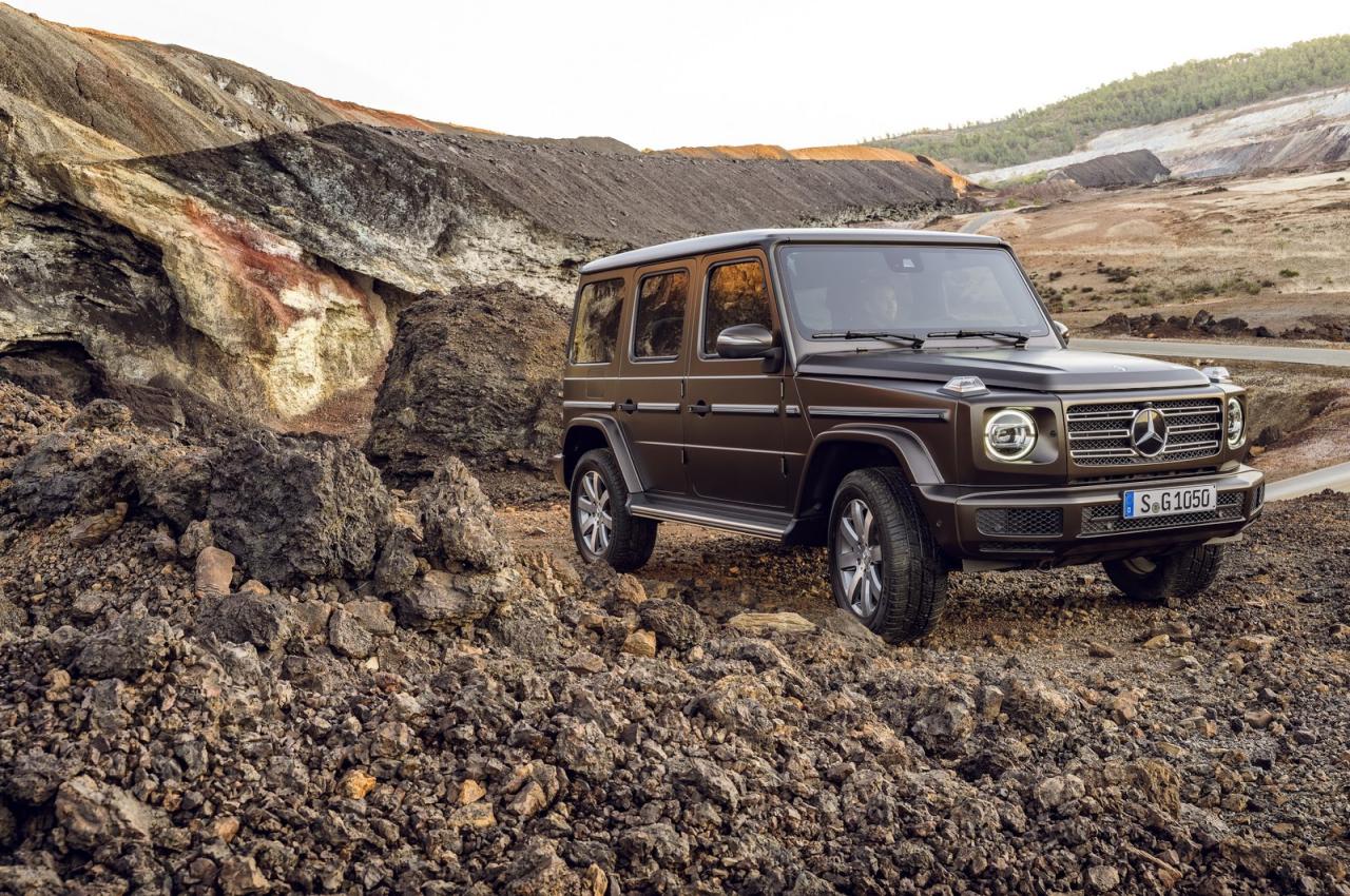 2019-Mercedes-Benz-G-Class-018-1.thumb.jpg.856d4cbd48a04b1fc693213b0fa6d8c0.jpg