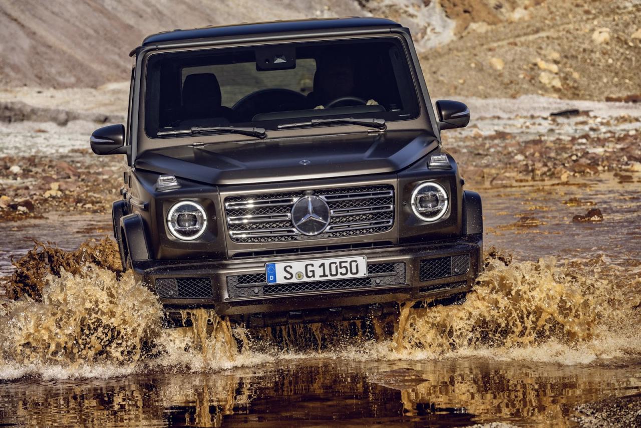 2019-Mercedes-Benz-G-Class-025-1.thumb.jpg.c046e5f1284e5318b523efb7ed518024.jpg