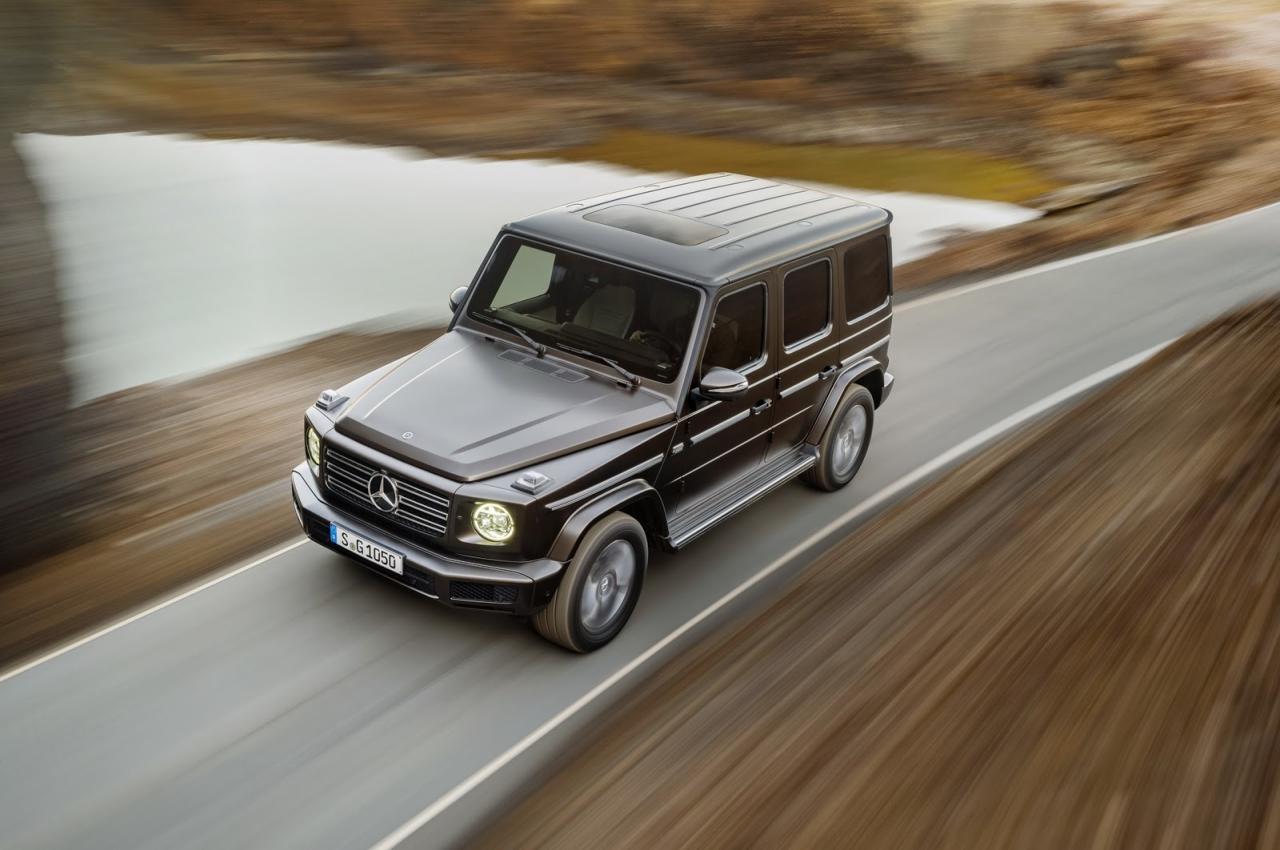 2019-Mercedes-Benz-G-Class-032-1.thumb.jpg.6a0c9ad94e429fceb787fce2da5d1558.jpg