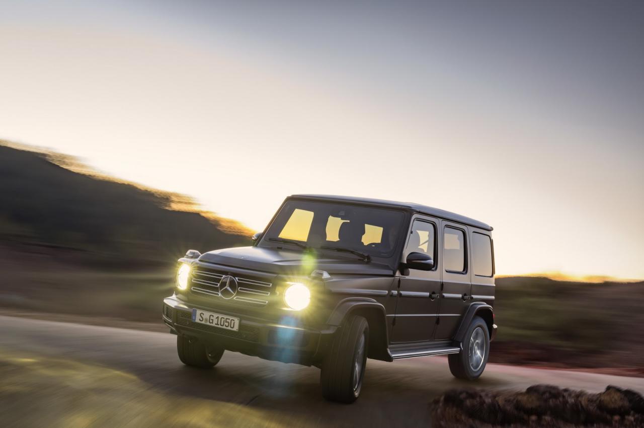2019-Mercedes-Benz-G-Class-035-1.thumb.jpg.618f353424036b3e3e5753f41dc29ffa.jpg