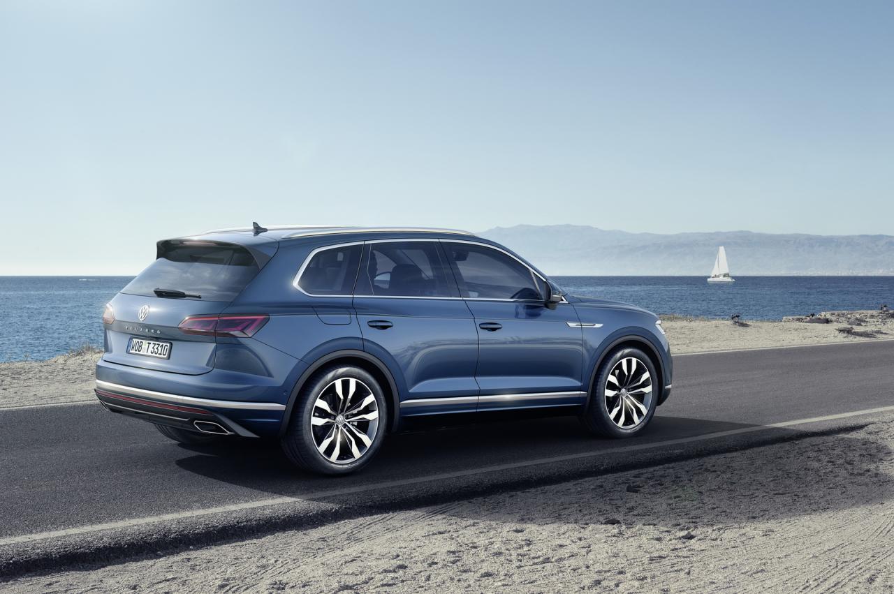 2019-VW-Touareg-14-1.thumb.jpg.6d9d6a561ed5b303bdbe4c0377ea3bc4.jpg