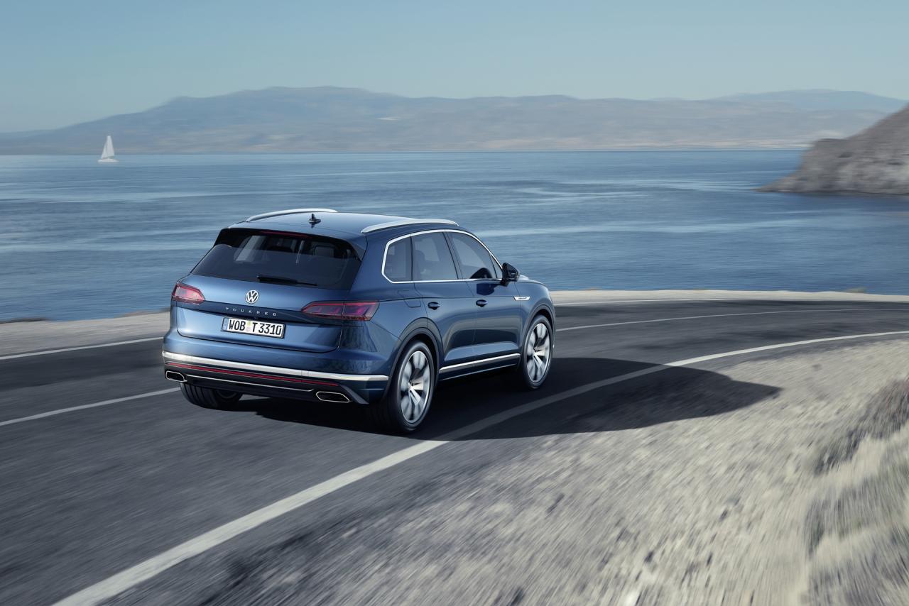 2019-VW-Touareg-18-1.thumb.jpg.2bb7ee16881cd19e2af444be6d8a7685.jpg