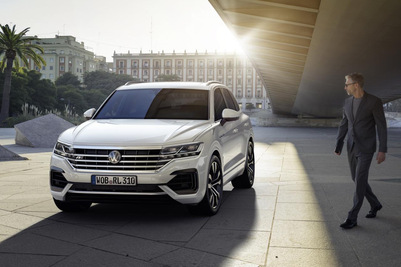 2019-VW-Touareg-21-1.thumb.jpg.663b3043a2a209abd5db01dade28d413.jpg