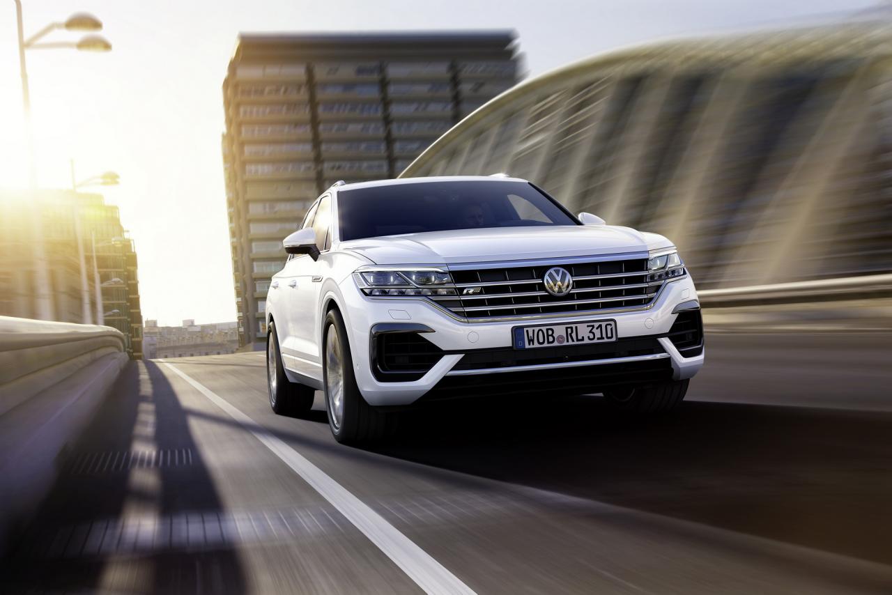 2019-VW-Touareg-25-1.thumb.jpg.bf1f3ef9156f8422057bbd7bf07f4299.jpg