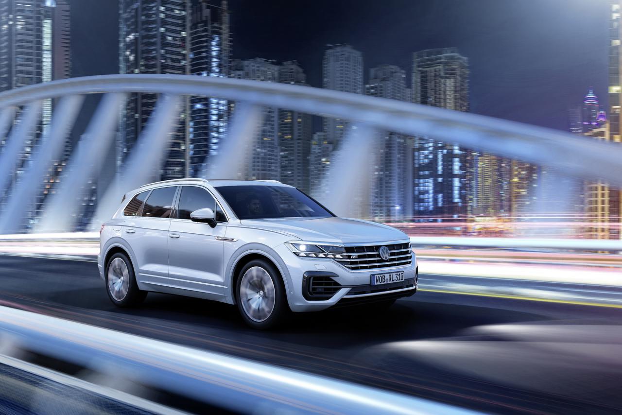 2019-VW-Touareg-27-1.thumb.jpg.593e7e84e29f6269b7d6c576f1b5b2bd.jpg