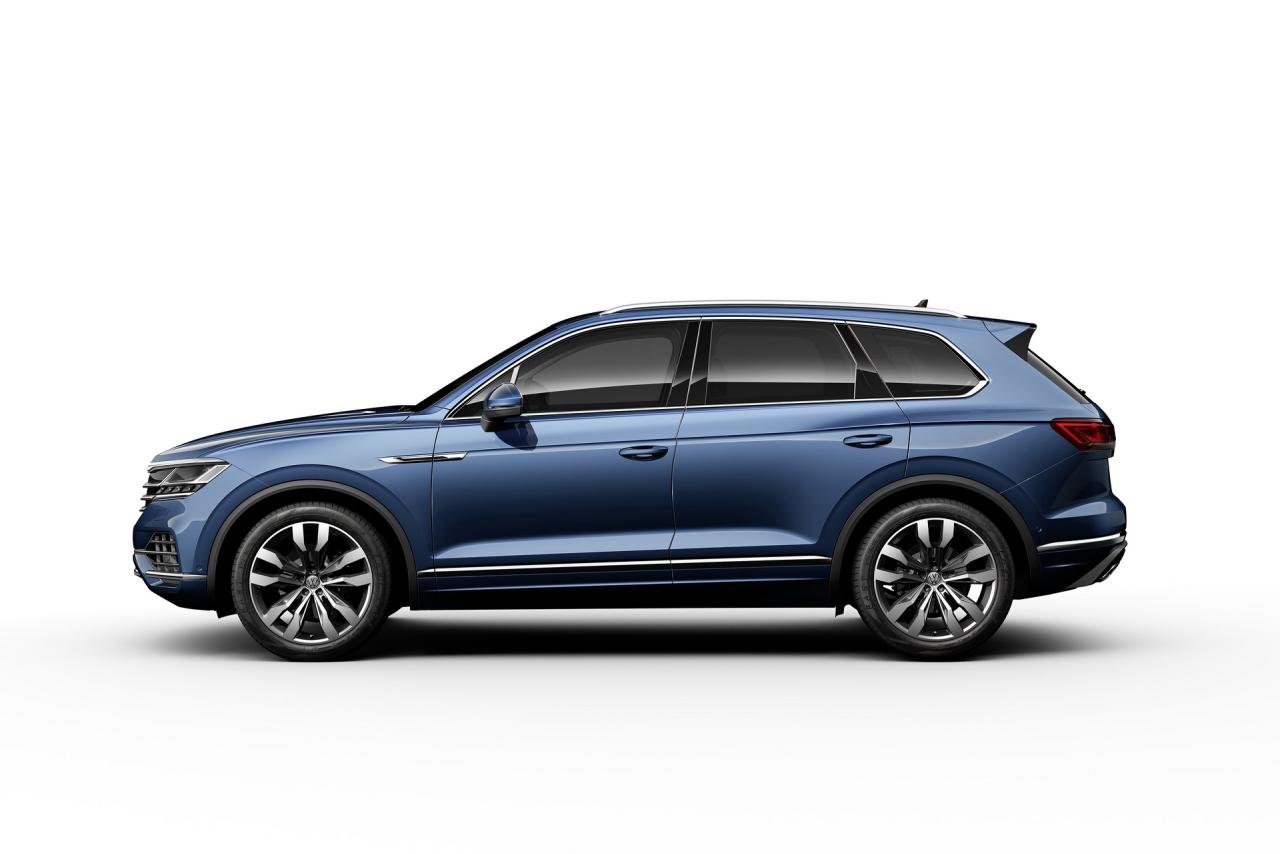 2019-VW-Touareg-30.thumb.jpg.ade6081f116795e6b5cfa7c909ea018b.jpg